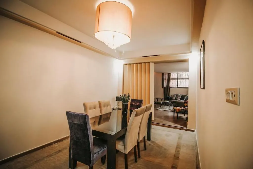 Logement Confortable Et Chic, Gueliz, Carre Eden 마라케시 아파트